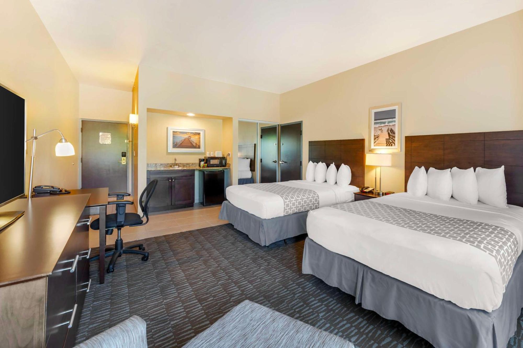 Best Western Naples Plaza Hotel Vineyards Экстерьер фото