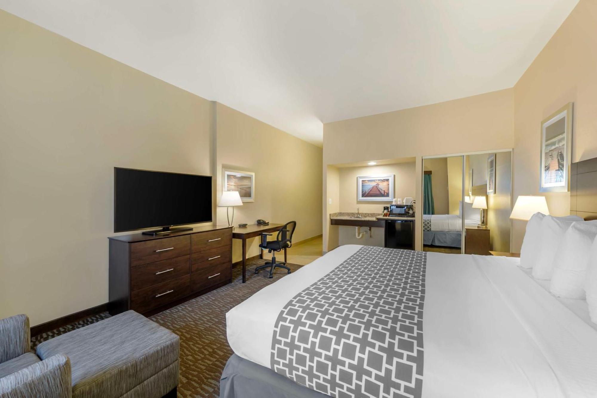 Best Western Naples Plaza Hotel Vineyards Экстерьер фото